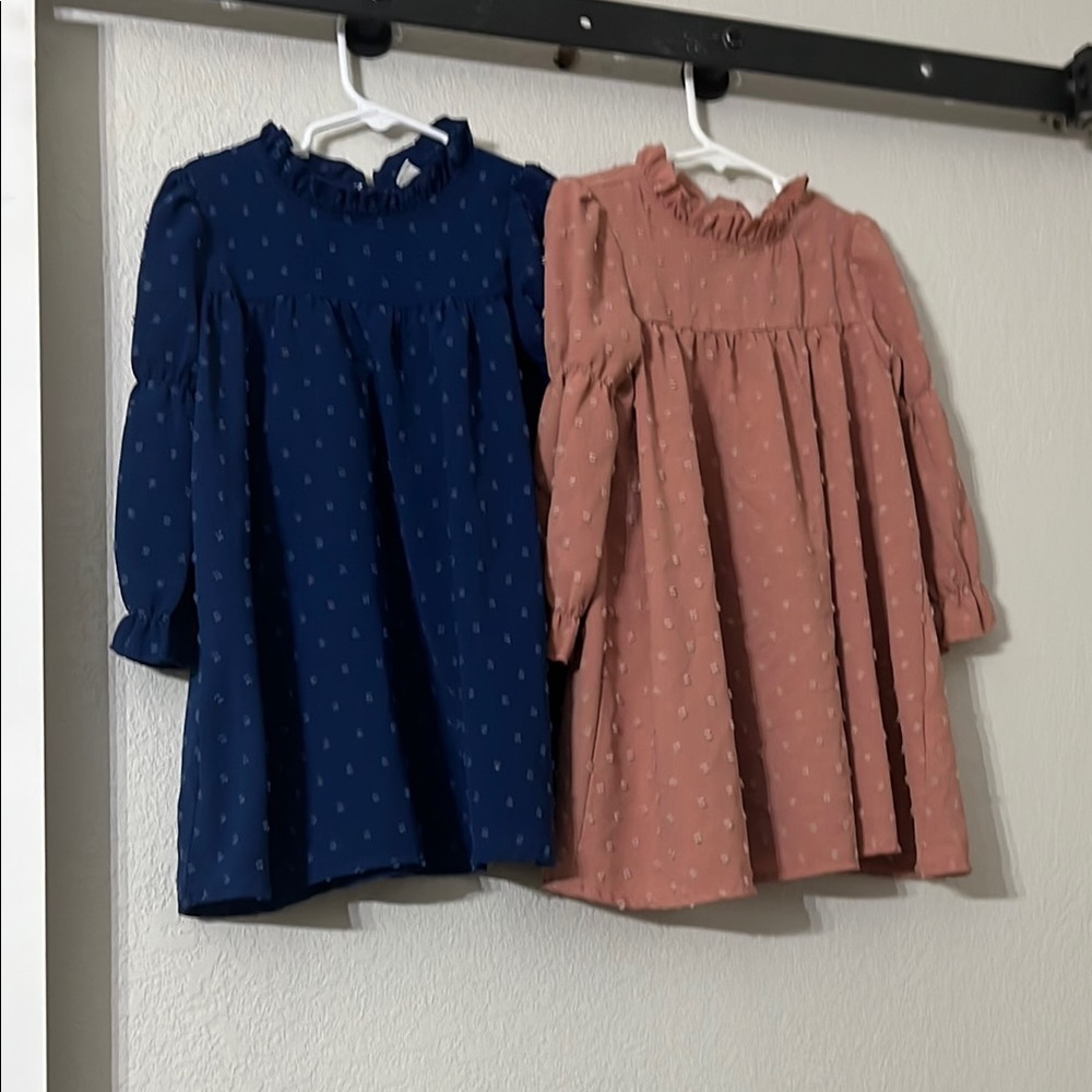 •Girls dresses•